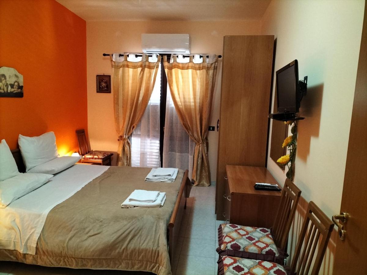 Casa Da Rosa Appartement Letojanni